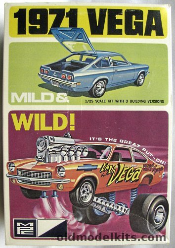 MPC 1/25 1971 Chevrolet Vega - Stock / Wild / Rally, 1-7127-225 plastic model kit